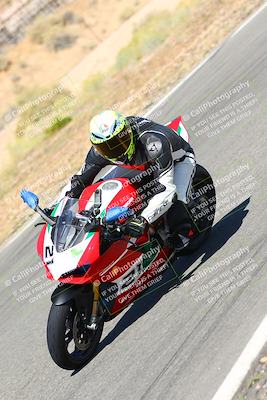 media/Oct-14-2023-TrackXperience (Sat) [[0517685739]]/Level 1/session 3 turn 2/